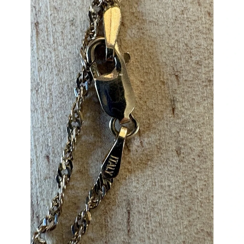 14k Gold Twisted Chain Necklace 2.22 Grams  18.5